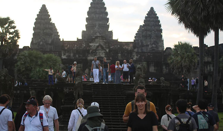 Cambodia attracts 1.83 mln int’l tourists in Q1
